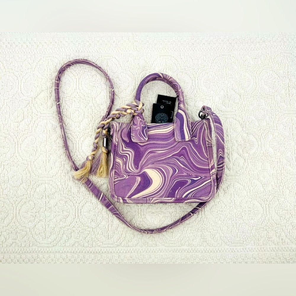NWT Vince Camuto Purse Crossbody Bag Purple White Size Small - Picture 2 of 6